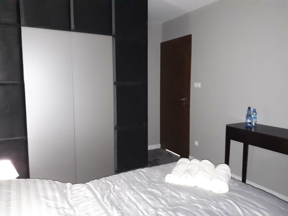 Apartamenty Centrum- Kochanowskiego -Dawniej Two-Bedroom Apartment Zielona Gora  Exterior photo